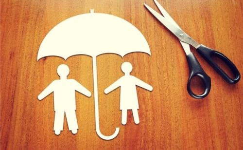 保費豁免什麼意思 重疾險的保費豁免怎麼挑？